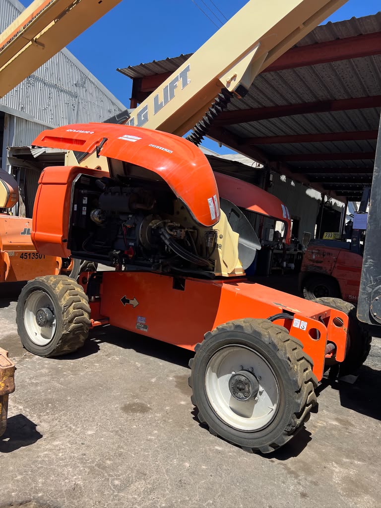 Telescopic Boom Lift - View 2